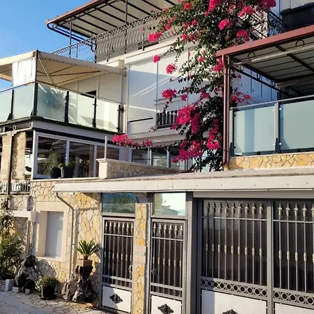Katarina Apartment *